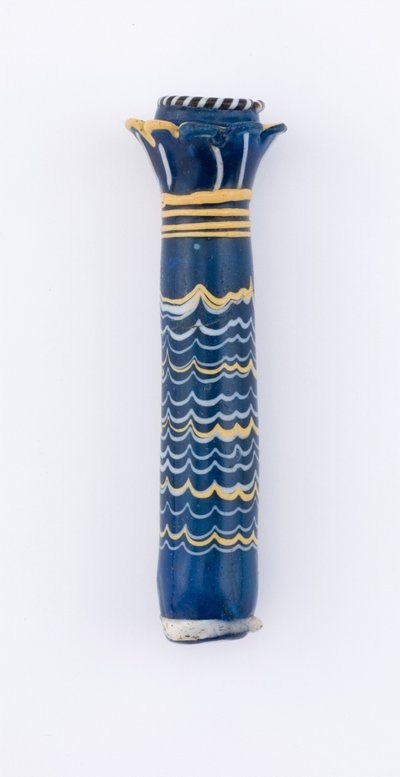 Flask, New Kingdom, ca 1400-1300 f.Kr. (glas) av Egyptian 18th Dynasty