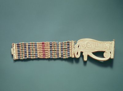 Flexibelt pärlarmband, från Tutankhamons grav, New Kingdom (guld och karneol med guld, fajans och glaspärlor) (se även 391012-13) av Egyptian 18th Dynasty