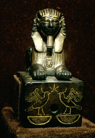 Statyett av en sfinx av kung Tuthmosis III, Nya kungariket, ca 1490-1439 f.Kr. av Egyptian 18th Dynasty