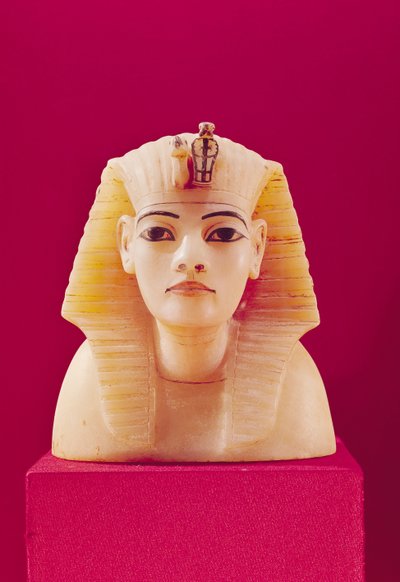 Propp från en av urnorna, från Tutankhamons grav (ca 1370-1352 f.Kr.) Nya kungariket (alabaster) av Egyptian 18th Dynasty