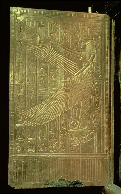 Gudinnan Isis från insidan av en av dubbeldörrarna till den tredje förgyllda helgedomen, från Tutankhamons grav (ca 1370-52 f.Kr.) New Kingdom (förgyllt trä) av Egyptian 18th Dynasty