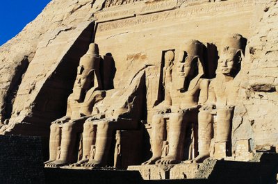Kolossalstatyer av Ramses II:s tempel, Abu Simbel, Egypten, Nya riket, XIX:e dynastin av Egyptian 19th Dynasty