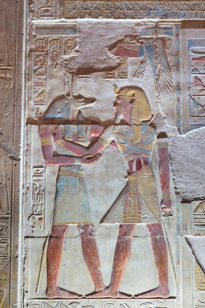 Färgad relief, tempel av Seti I, Abydos, Egypten av Egyptian 19th Dynasty