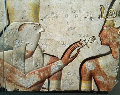 Falkguden Horus och Ramses II under öppningsceremonin av munnen, basrelief, från litet tempel byggt av farao i Abydos. av Egyptian 19th Dynasty