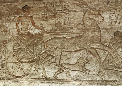 Ramses II på sin vagn, stora templet i Abu Simbel (relief) av Egyptian 19th Dynasty
