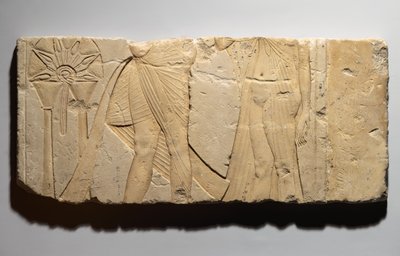 Relief som visar en offerscen, från Tell el-Amarna, New Kingdom, ca 1353-1336 f.Kr. (kalksten) av Egyptian 19th Dynasty