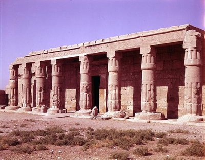 Vy över den första pylonen, New Kingdom av Egyptian 19th Dynasty