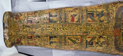 Detalj av omslaget till mumin av Nesyamun, möjligen hittat i Deir El-Bahri, New Kingdom, ca 1100 f.Kr. (målat trä) av Egyptian 20th Dynasty