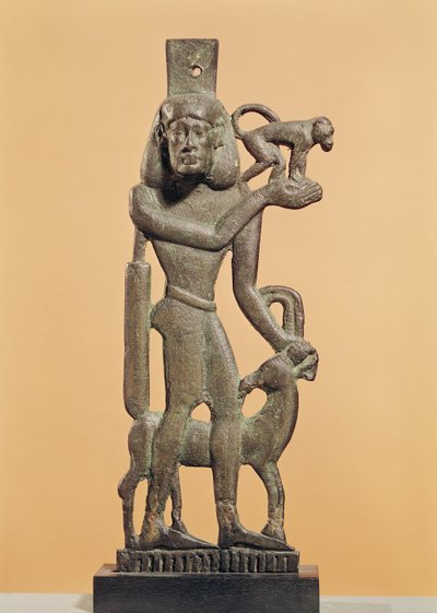 Figur av en man som håller en apa med en stenbock som slickar sitt knä, Saite Period (brons) av Egyptian 26th Dynasty