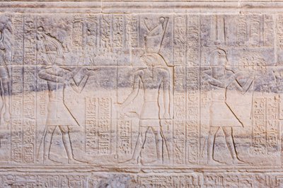 Reliefer vid Philae-templet, Aswan, Egypten av Egyptian 30th Dynasty