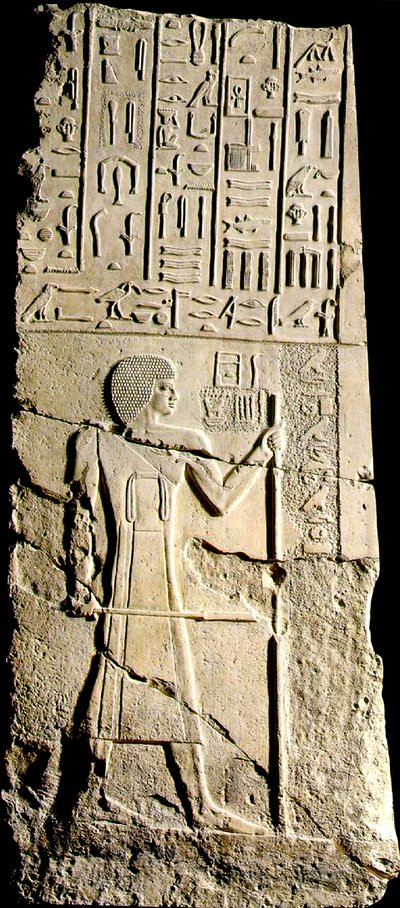 Panel, Aa-akhti, hieroglyfer och en figur, sena 3:e dynasti (kalksten) av Egyptian 3rd Dynasty