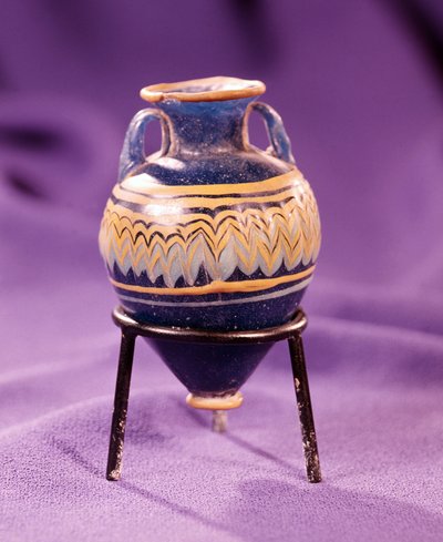 Amfora, 3:e-4:e århundradet f.Kr. (glas) av Egyptian Egyptian
