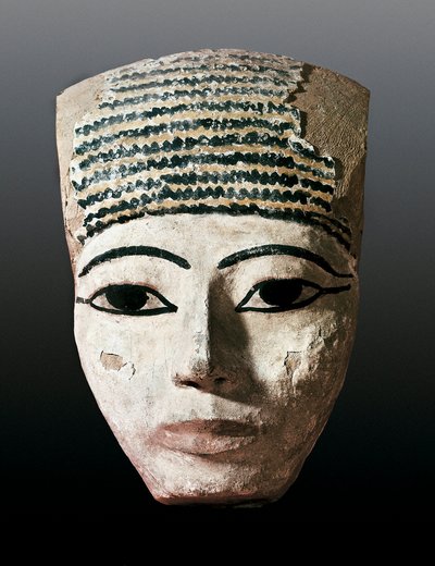 Forntida Egypten: Porträtt för en egyptisk sarkofag. 1600-1100-talet av JC. Polykrom träsnideri. Monistrol of Montserrat, Montserrat Museum. av Egyptian Egyptian