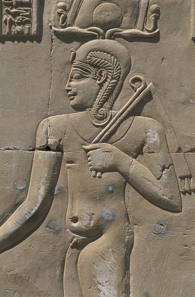 Egypten, Libyens öken, Al-Dakhilah (Dakhla) oas, Dayr al-Haggar, relief i egyptiskt tempel av Egyptian Egyptian
