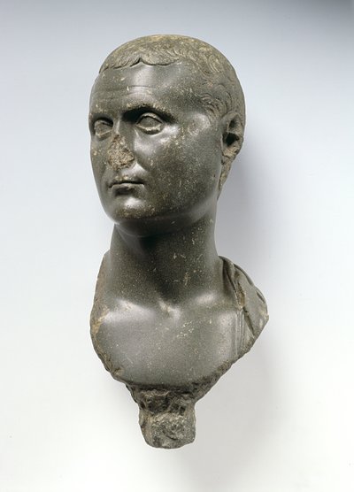 Byst av en romersk adelsman, som sägs vara Mark Anthony (c.82-30BC), möjligen från Alexandria, Egypten, 50 BC - AD 50 (skifer) av Egyptian Ptolemaic Period