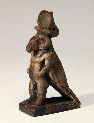 Sammansatt gud med baggehuvud, dvärgkropp och falkrygg (fajans) av Egyptian Ptolemaic Period