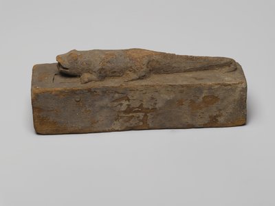 Liten kista för en krokodil, 664-332 f.Kr. (trä) av Egyptian School
