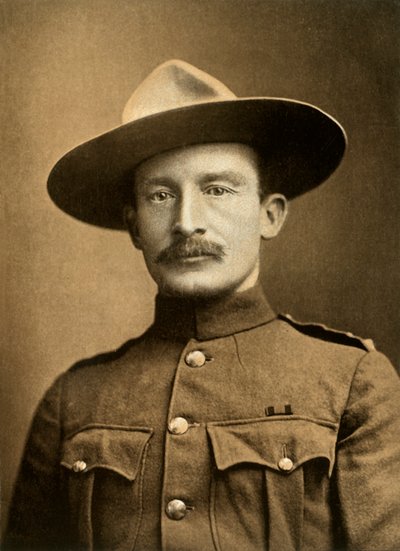 "Överste Robert S. S. Baden-Powell, Mafekings försvarare", 1900. av Elliot and Fry