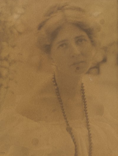 Porträtt av Julia Hall McCune 1882-1971, ca. 1898. av Ema Spencer