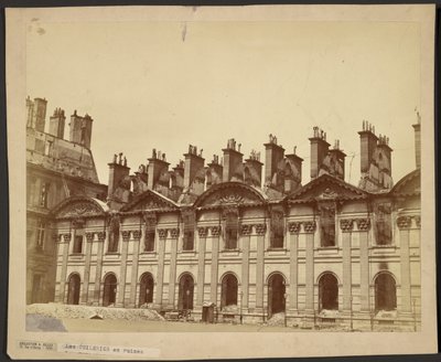 Les Tuileries och ruiner av Emile Bondonneau