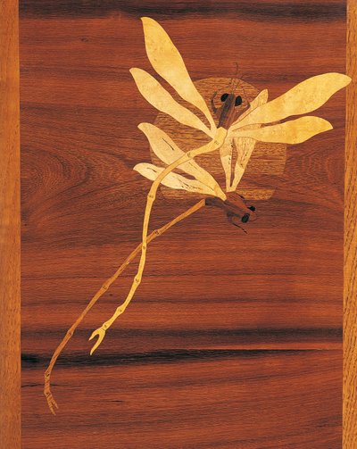 Sländor, detalj från skåp i jugendstil, ca 1900, av Emile Galle (1846-1904), snidad och inlagd valnöt, Frankrike, 1900-talet av Emile Galle