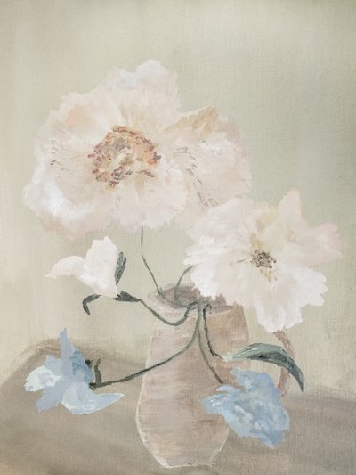 Ett ömtåligt blomsterstilleben av Emily Tingey