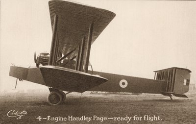 4-Engine Handley Page-flygplan, redo för flygning (s/v-foto) av English Photographer