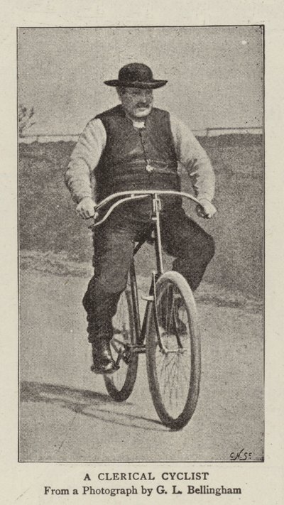 En kyrklig cyklist av English Photographer