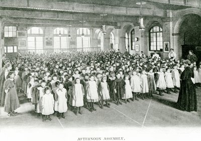 Eftermiddagsförsamling, ca 1900 (s/v foto) av English Photographer