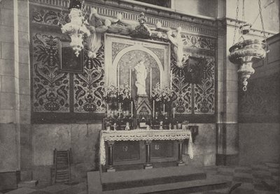 Altaret i den latinska kyrkan, Nasaret, på platsen för huset där Kristus bodde av English Photographer