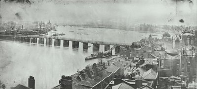 Battersea Bridge: utsikt från Chelsea Church Tower, 1875 av English Photographer