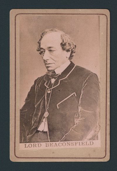 Benjamin Disraeli, visitkort av English Photographer