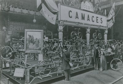 Cyklar i Gamages av English Photographer