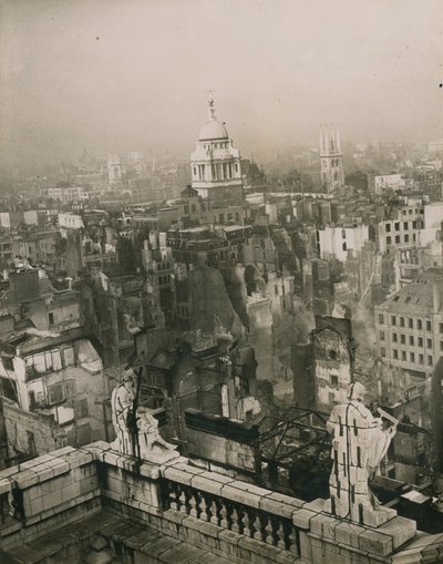 Bombskadebild från toppen av St Pauls Cathedral av English Photographer