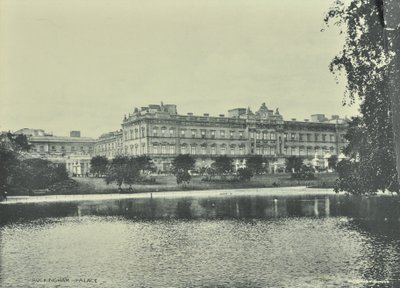 Buckingham Palace, Buckingham Palace, Westminster LB: allmän bild, 1896 av English Photographer