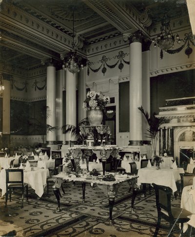 Cecil Hotel, London, matsal av English Photographer