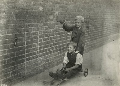 Barnfattigdom, London av English Photographer