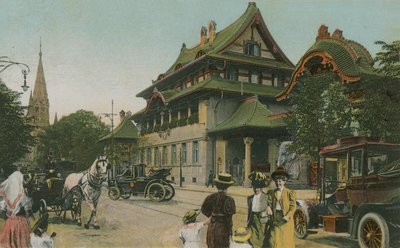 Byggnad i kinesisk stil. Vykort skickat 1913. av English Photographer