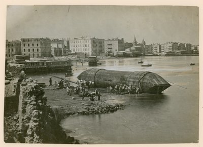 Cleopatras Needle lämnar Alexandria av English Photographer