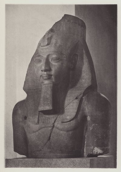 Rameses II:s kolossala huvud (svartvitt foto) av English Photographer