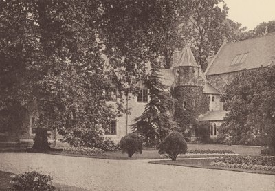 Klostret för det Heliga Hjärtat, Roehampton: Östra änden av terrassen och retreathuset (svartvitt foto) av English Photographer