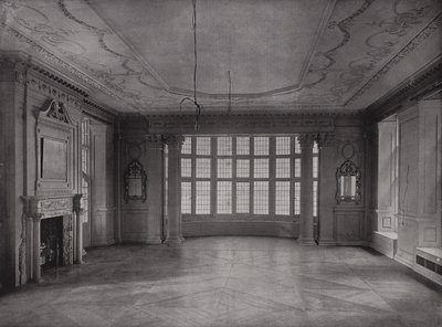 Drawing-room, tittar in i Bay, Ashorne Hill House, nära Leamington, England (s/v foto) av English Photographer