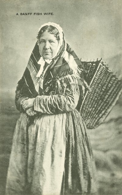 Fish Wife i Banff (färg litho) av English Photographer
