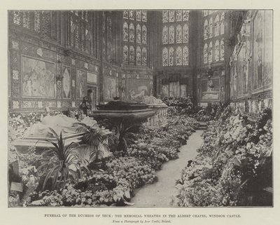 Hertiginnan av Tecks begravning, minneskransarna i Albert Chapel, Windsor Castle av English Photographer