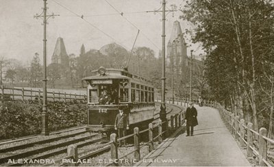Allmän bild av den elektriska järnvägen vid Alexandra Palace av English Photographer