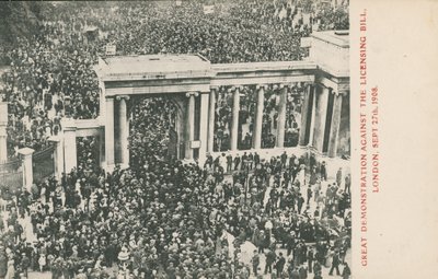 Great Demonstration against the Licensing Bill, London, 27 september 1908 av English Photographer