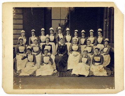 Gruppporträtt av medicinsk personal från St. Thomass sjukhus av English Photographer