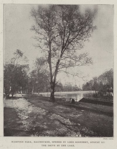 Hampden Park, Eastbourne, öppnad av Lord Rosebery, 12 augusti, Drive by the Lake av English Photographer