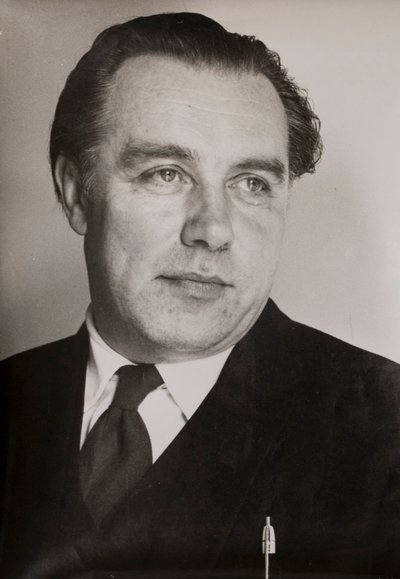 Jerzy Faczynski, polsk arkitekt som kom till Storbritannien som flykting 1941 (s/v foto) av English Photographer