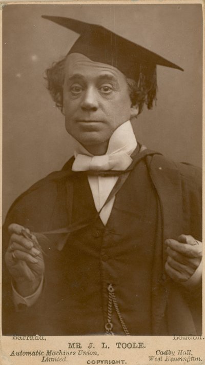 John Lawrence Toole, skådespelare av English Photographer
